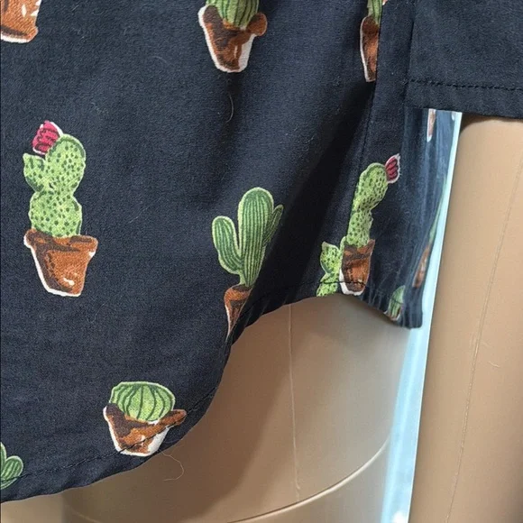 Black Cactus Print, Cotton, Off-Shoulder Top, 3/4 Sleeve, Like New, Large - Picture 5 of 10